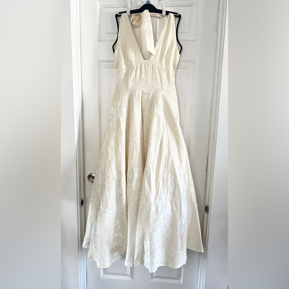 Commense Vintage Halter Lace-Up Back Dress - Picture 13 of 16